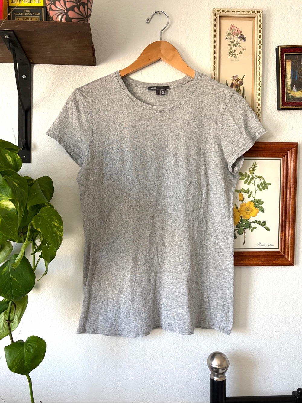 VINCE. Women’s Heather Gray Crew Neck Tee